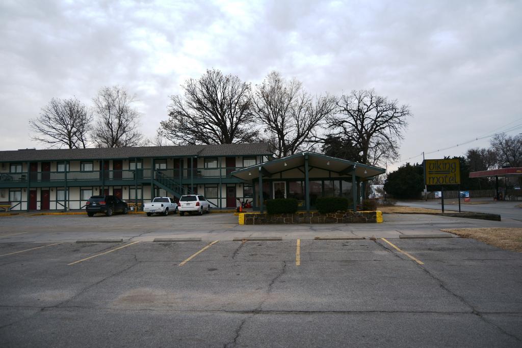 Viking Motel Lindsborg Exterior photo